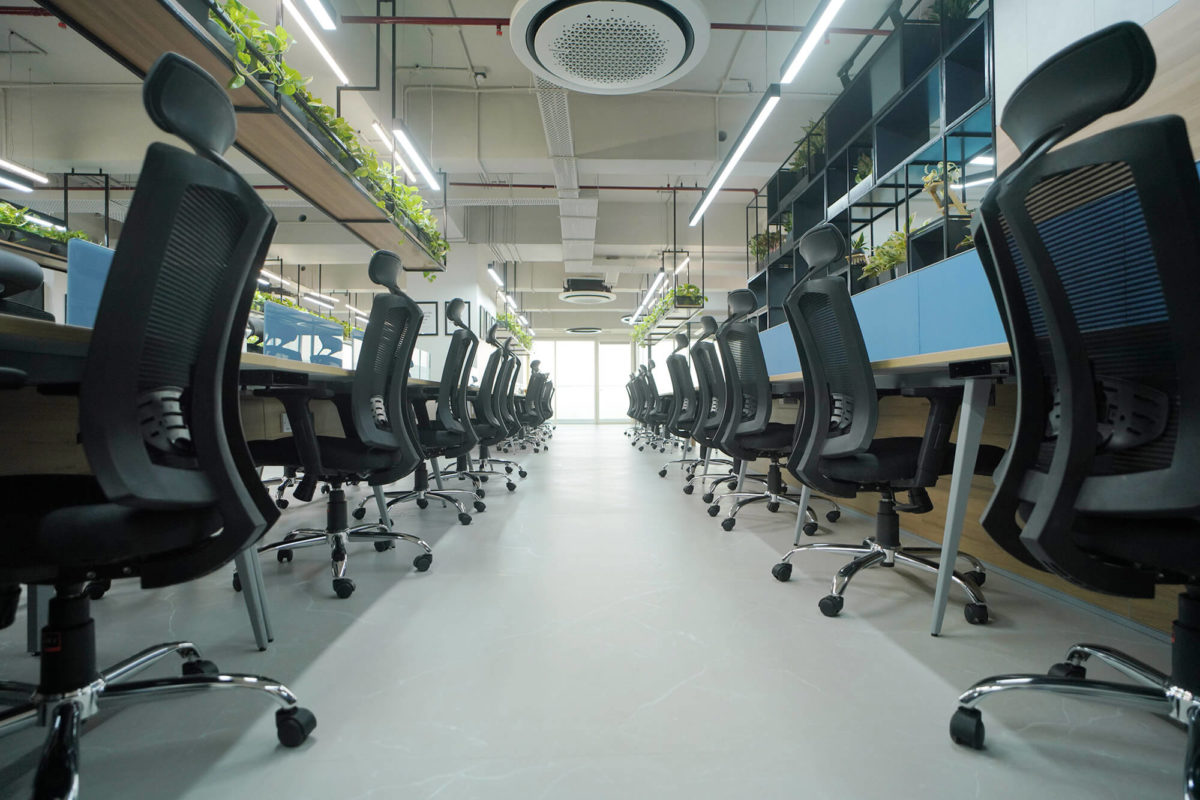 Bottom view of the section of Open Floor Workstation Desks