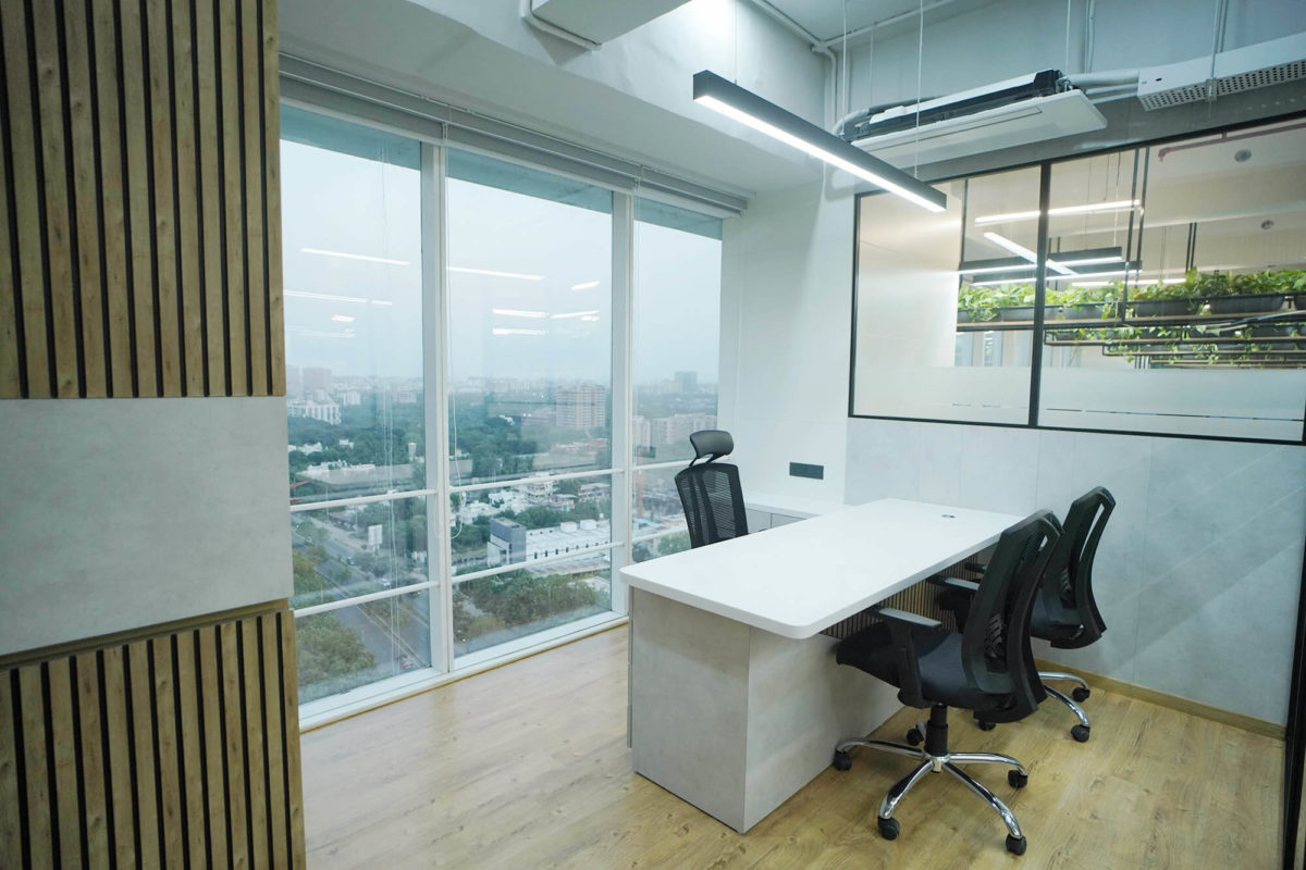 Private Cabins with Cityline view