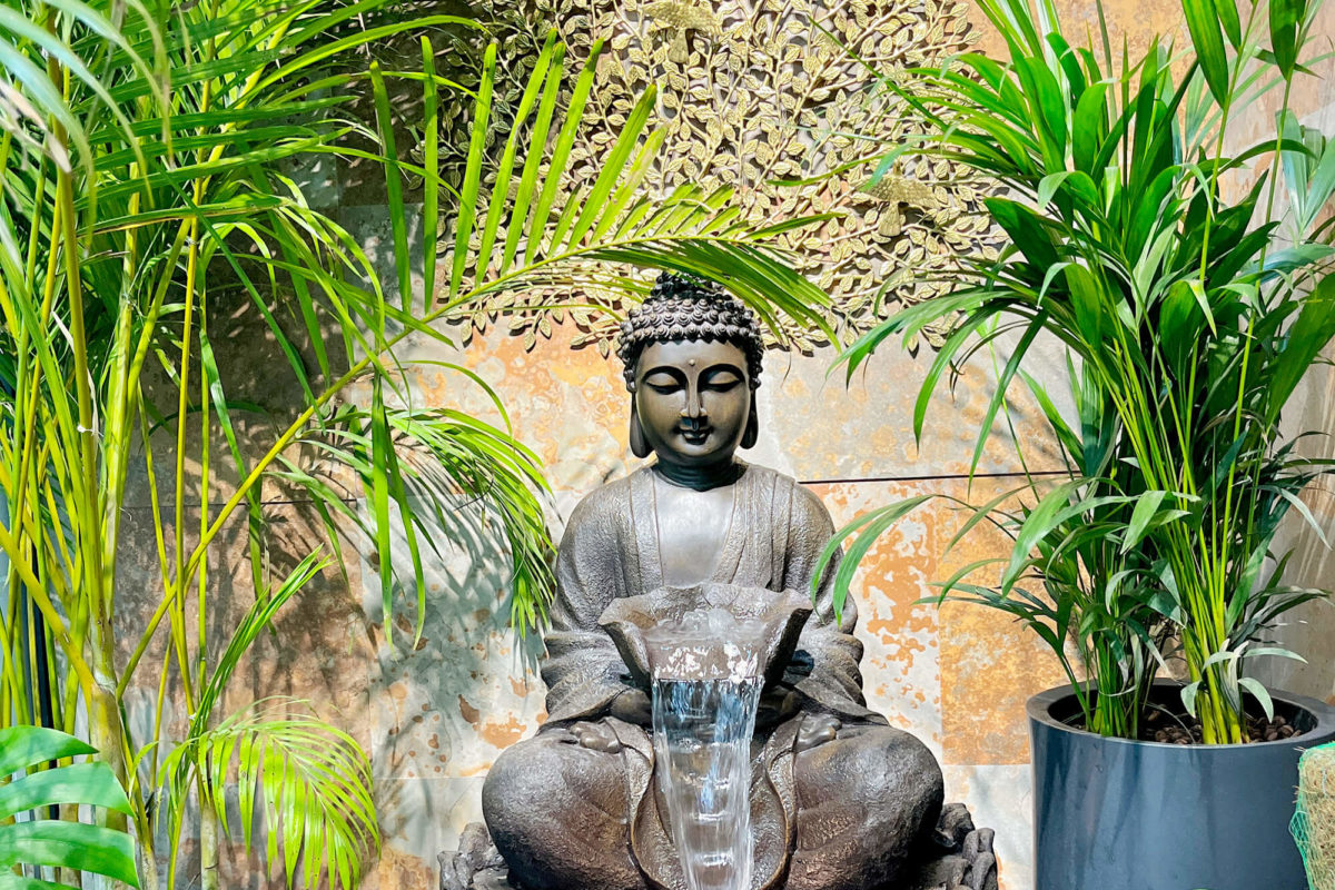 Pleasant Zen Corner with water