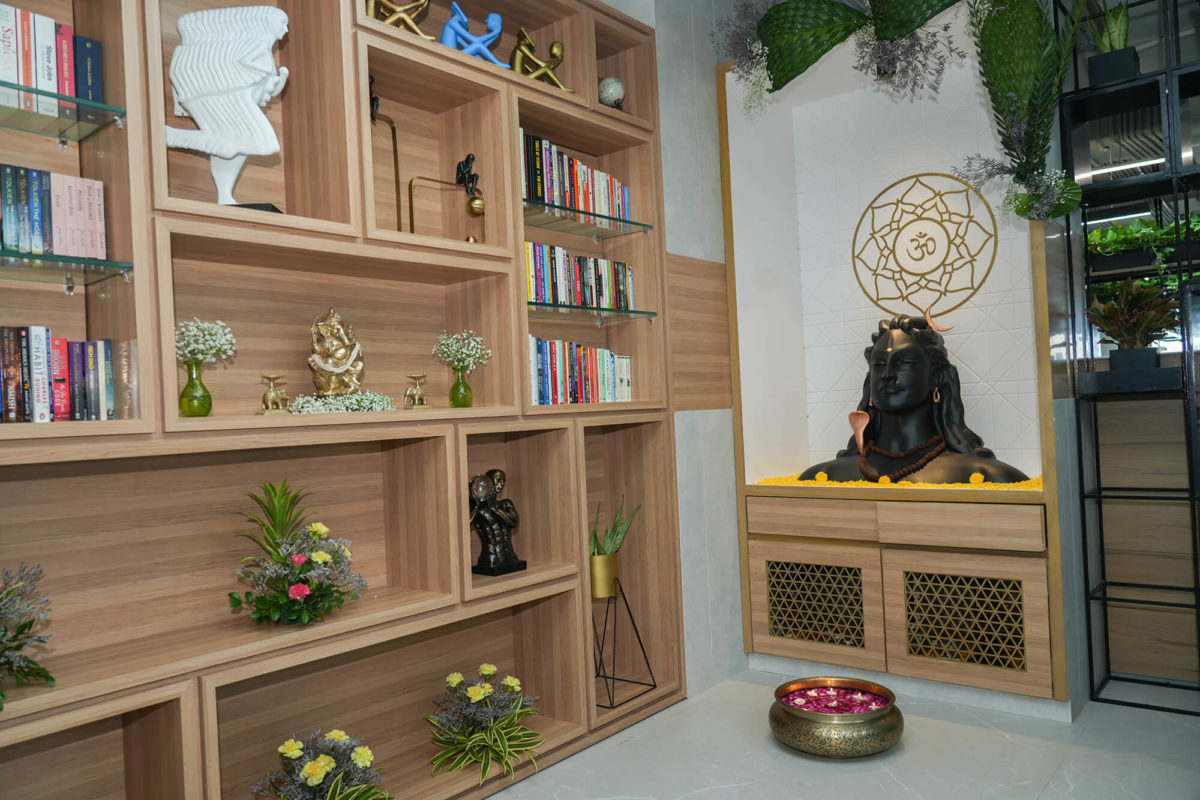 Let out your inner skill at Library Space in an aura of Adiyogi